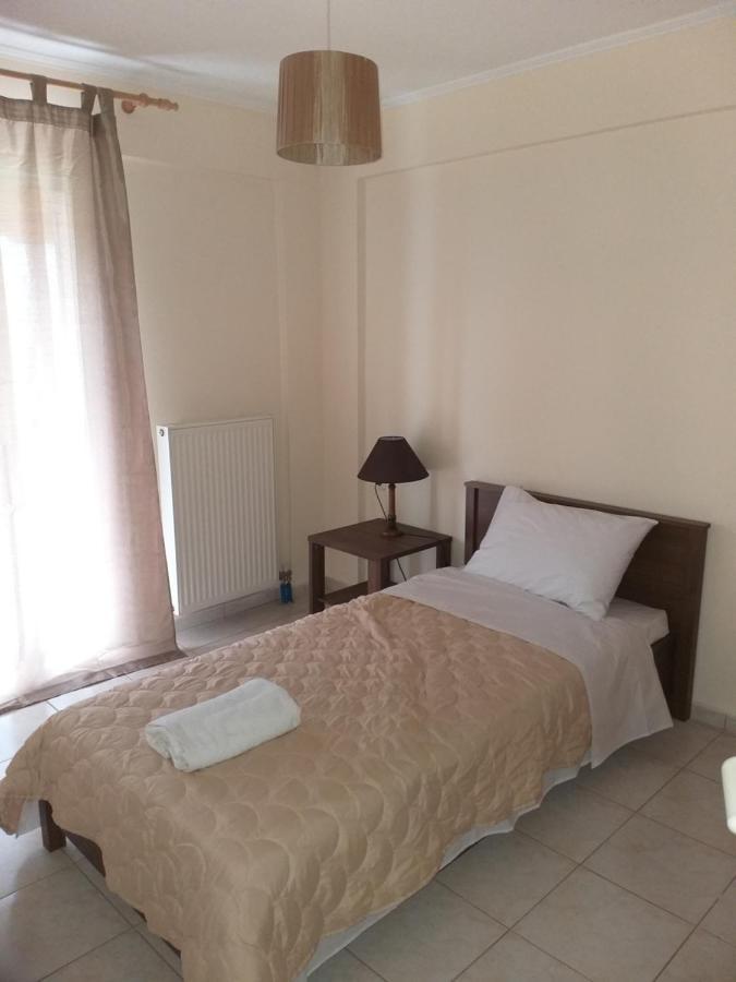 Ostria Seaside Apartments พาทรา ภายนอก รูปภาพ
